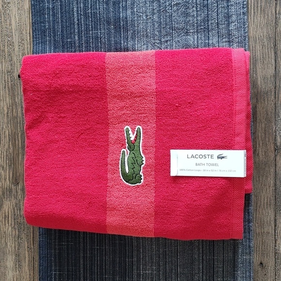 NEW LACOSTE Bath Towel Red - Picture 1 of 6
